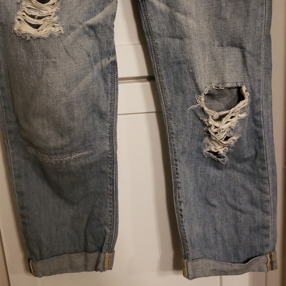 Distressed jeans - Picture 3 of 4